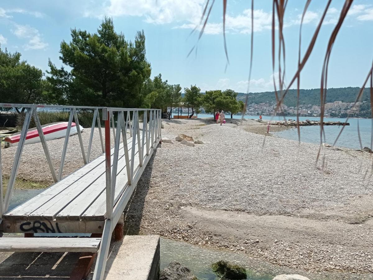 Studio Apartment With Balcony Trogir Exterior photo